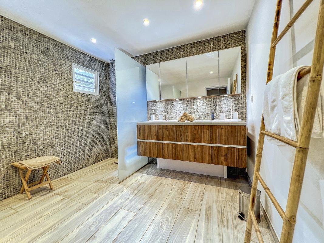 Saint-Martin-Baie-Orientale-villa-salle de douche-21